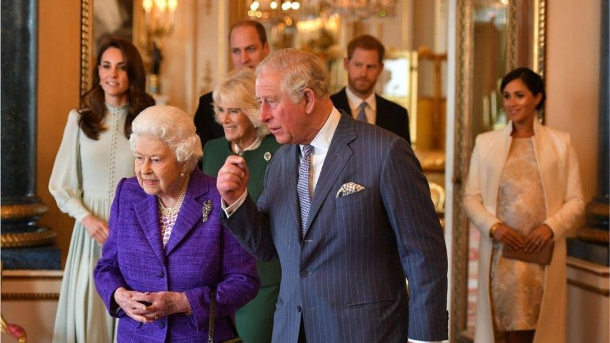 Erster Auftritt seit Weihnachten: Meghan und Kate halten Abstand von einander