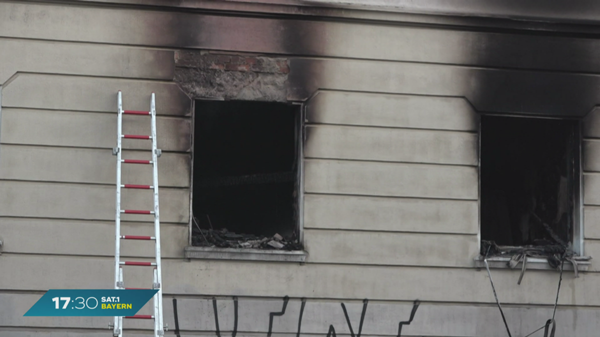 Haus-Brand in Würzburg: Familie wird aus Haus gerettet