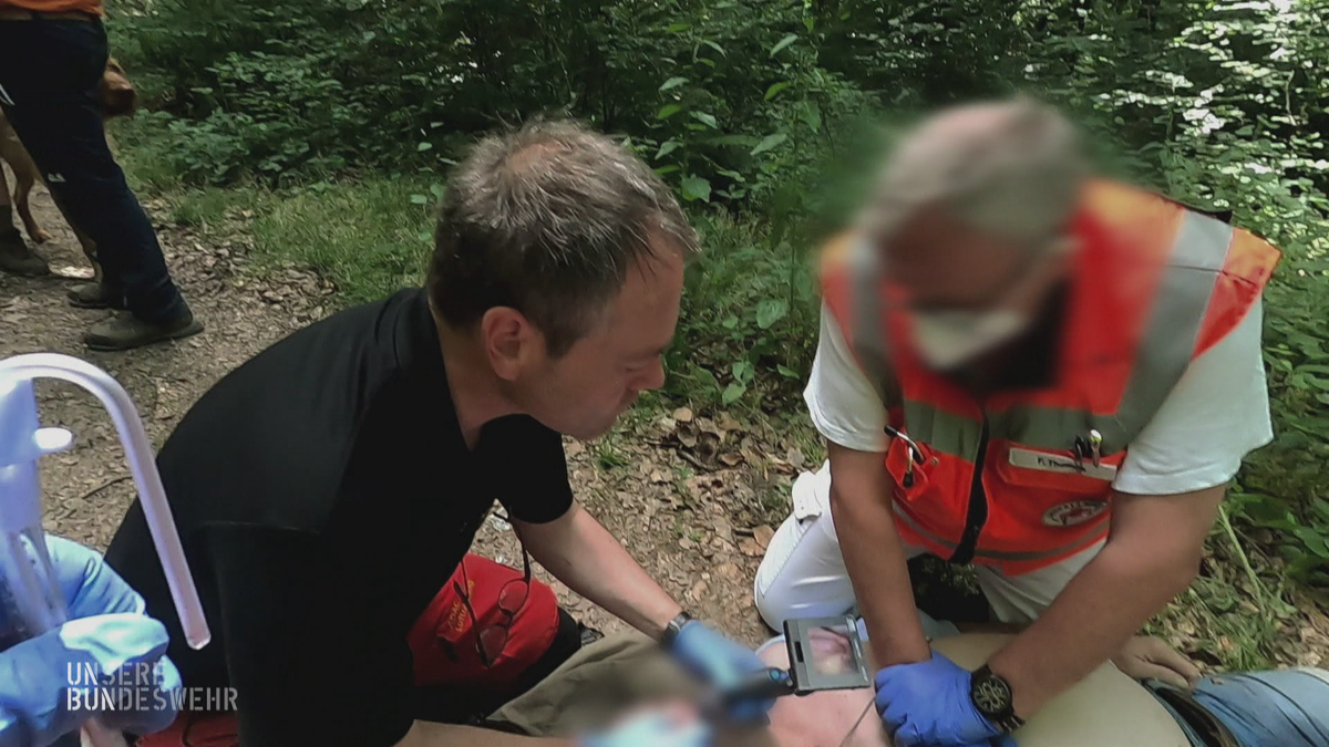 Überlebenskampf mitten im Wald