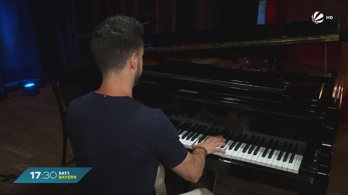 Klassik neu gedacht: Münchner Pianist verbindet Helene Fischer mit Mozart