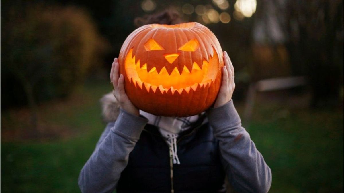 Kürbisgesichter schnitzen: Das steckt hinter dem Halloween-Brauch