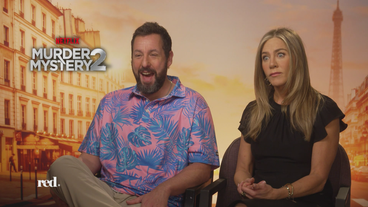 Das lustigste "red."-Interview - mit Jennifer Aniston und Adam Sandler