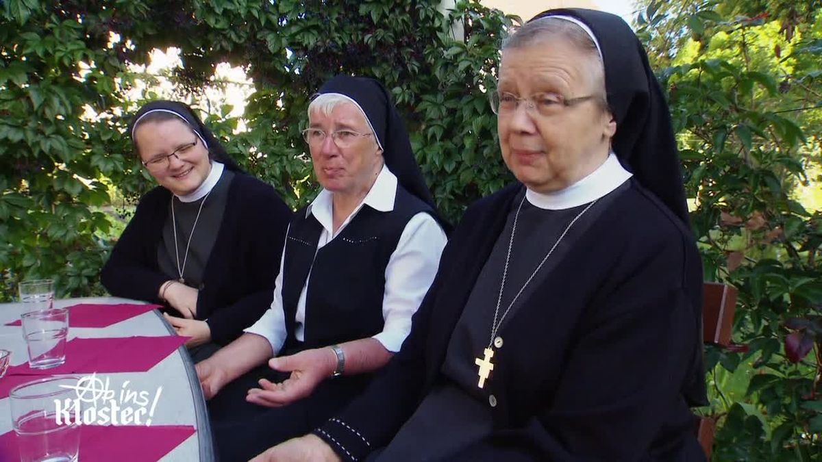 Ab ins Kloster! - Rosenkranz statt Randale