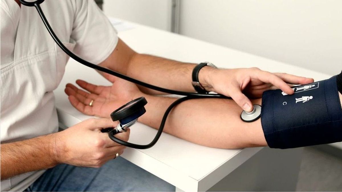 Tödliches Risiko "Bluthochdruck": Diese drei Maßnahmen schützen sie