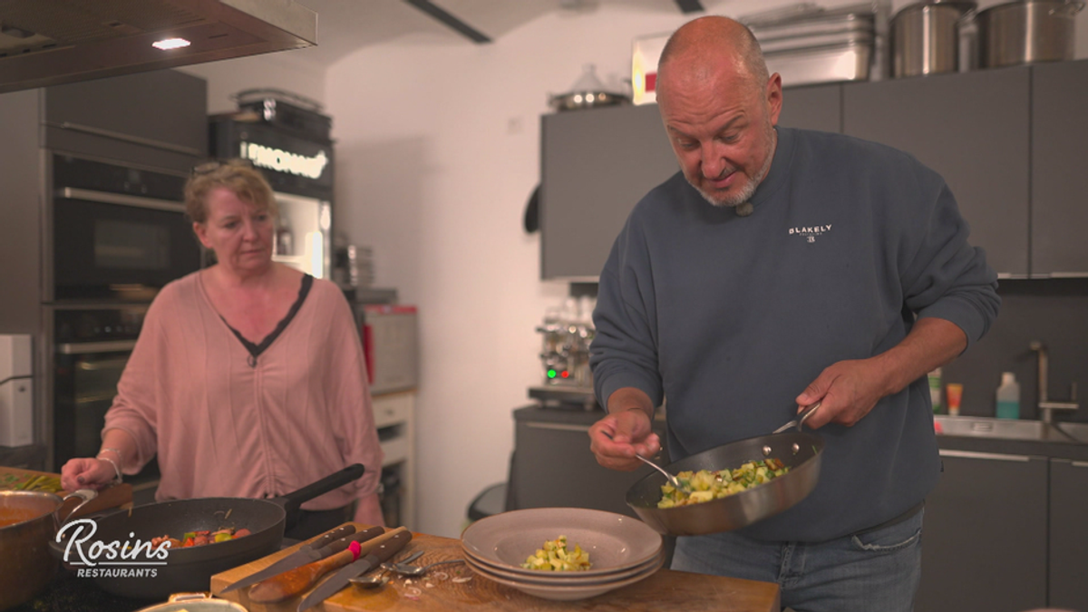 Hausmannskost mit Frank Rosin: So kocht man eine ordentliche Soljanka