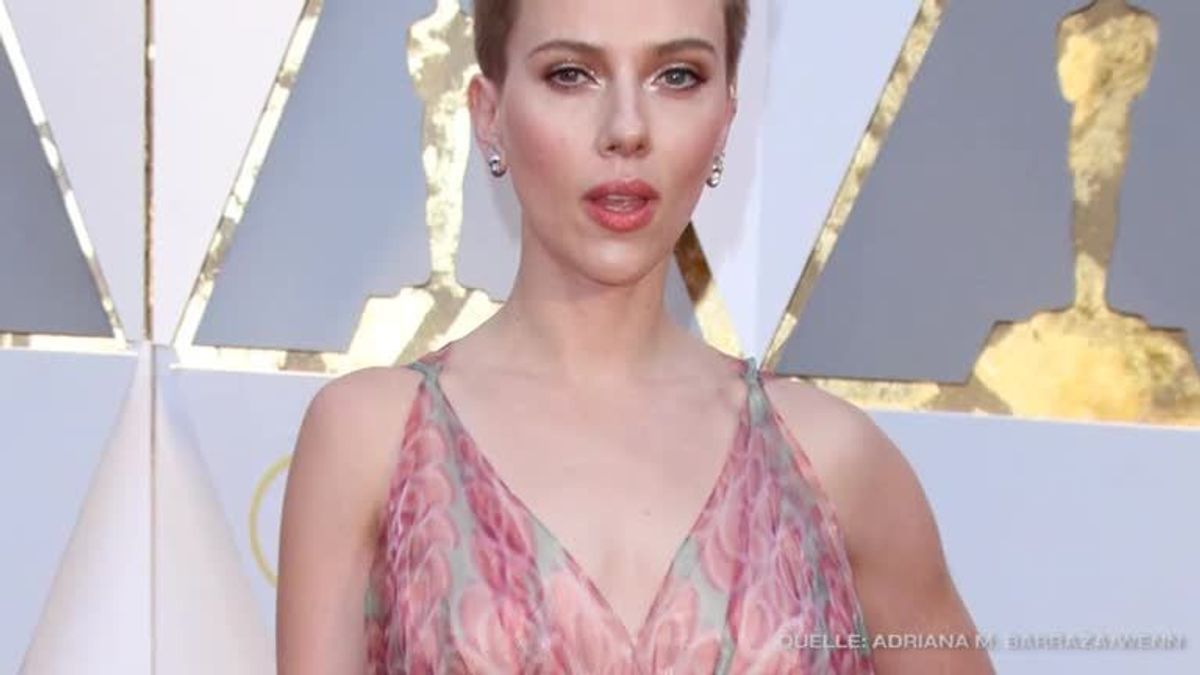 Scarlett Johansson lässt tief blicken: Sideboob-Alarm bei den Oscars