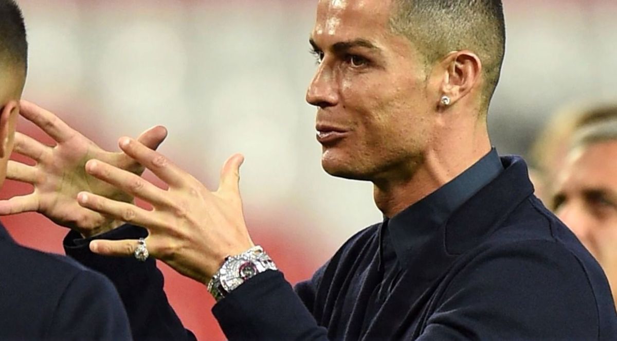 Cristiano Ronaldo protzt mit Uhr für 1,6 Millionen Euro