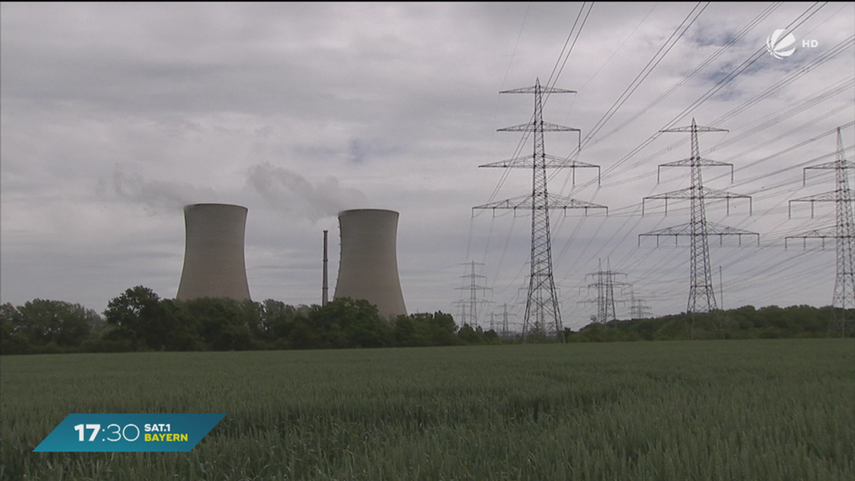 Atomkraft in Bayern: Sprengung der Kühltürme des AKW Grundremmingen