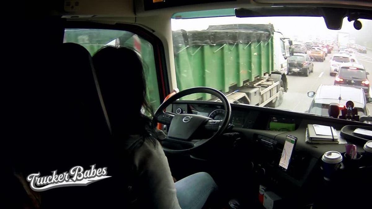 Trucker Babes - 400 PS in Frauenhand