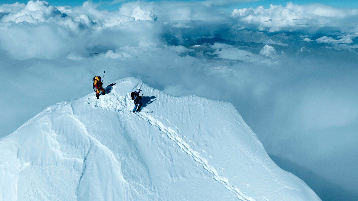 Everest: Extremsportler schreibt Geschichte