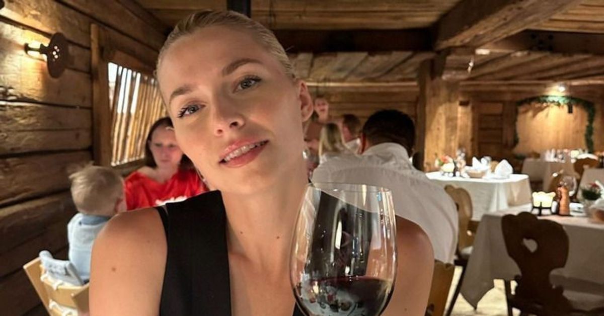 "Tolle Figur": Lena Gercke präsentiert sich im Cut-Out-Bikini