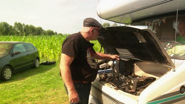 Camper – Checker Axel Osterloh kontrolliert bei DIY-Tüftlern