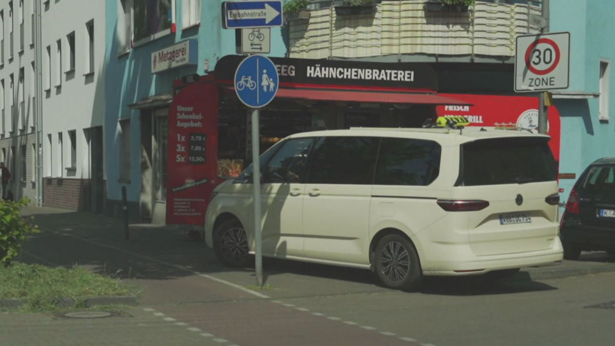 Runter von der Straße für einen besonderen Passantenjoker: einen Imbisswagen.