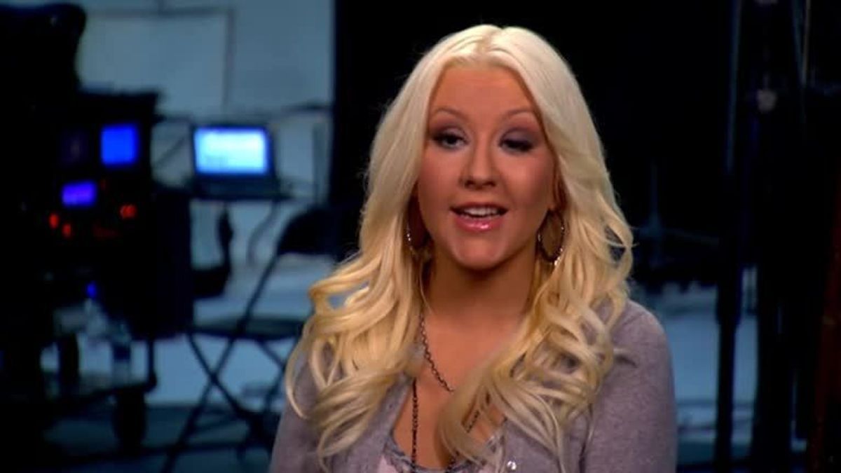 Christina Aguilera liebt ihre Kurven