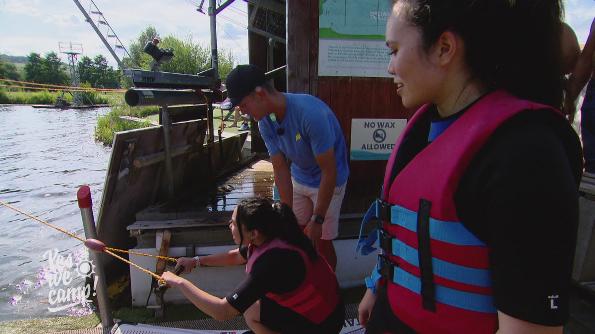 Loanica & Olivia: Beauty Queens testen Wasserski - Chaos & Fun garantiert!