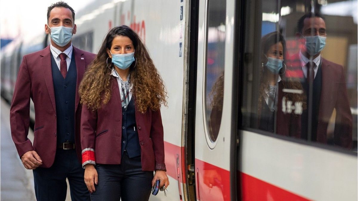 Deutsche Bahn ändert seine Uniform: So sehen die Mitarbeiter jetzt aus