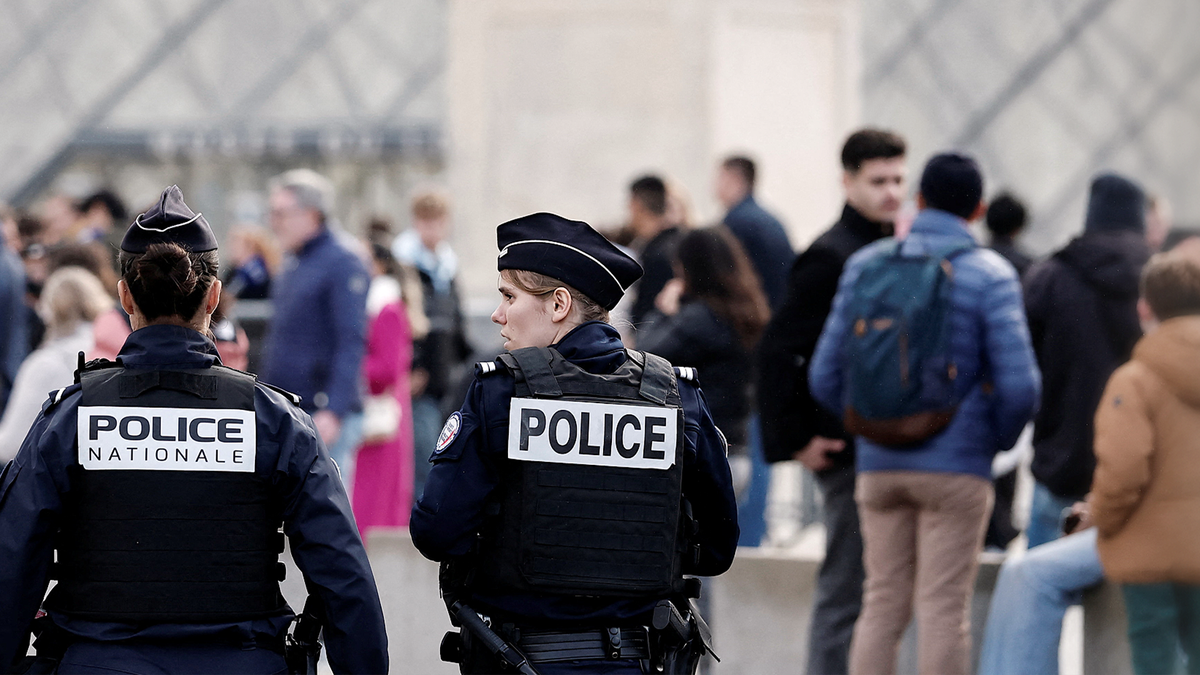 Mega-Raub: Kritik am Louvre-Sicherheit