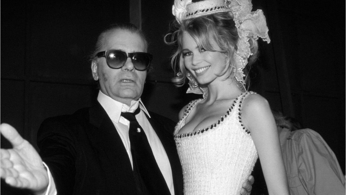 Karl Lagerfeld: So rührend verabschiedet sich Claudia Schiffer