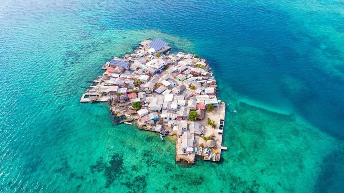 Aus diesem verrückten Grund ist das die überfüllteste Insel der Welt