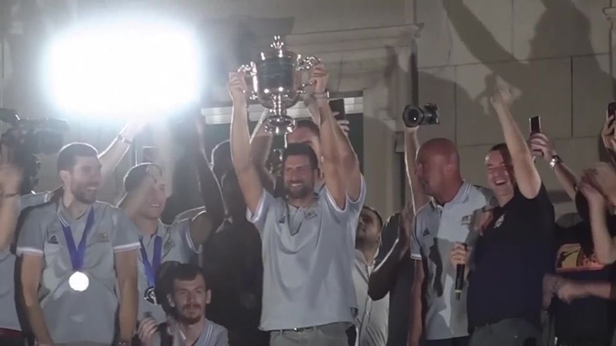 Djokovic feiert US-Open-Titel mit Serbiens Basketballern