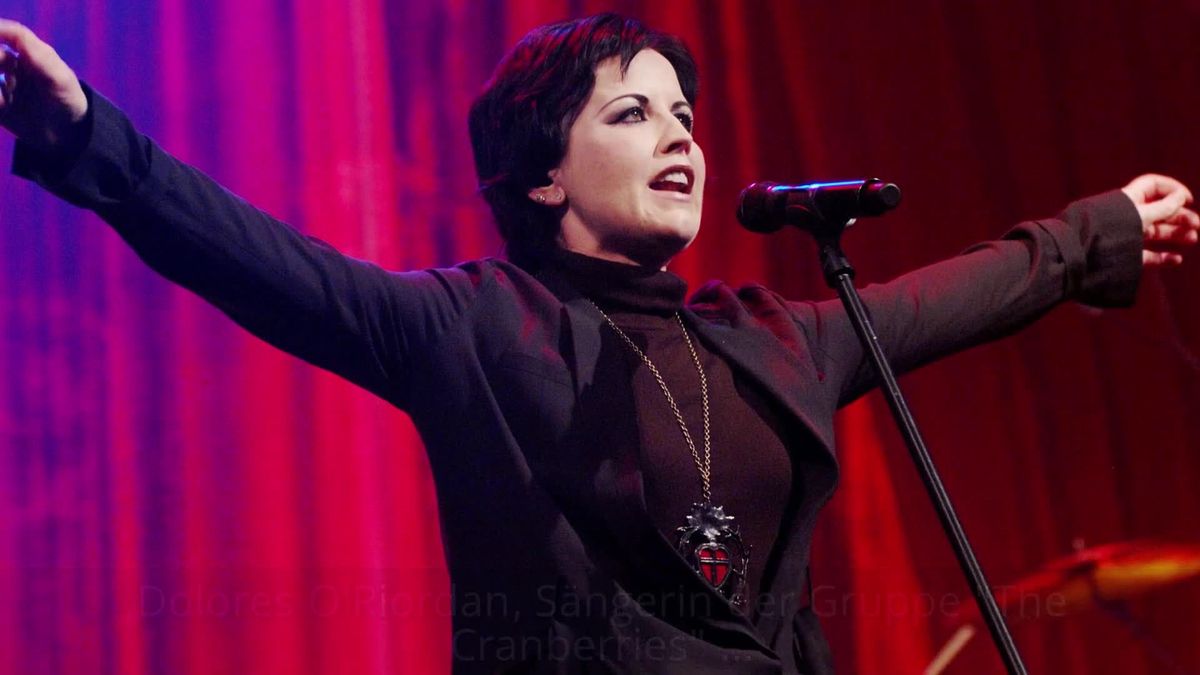 The Cranberries: Sängerin Dolores schickte kurz vor ihrem Tod diese NachrichtThe Cranberries: Sängerin Dolores schickte kurz vor ihrem Tod diese Nachricht