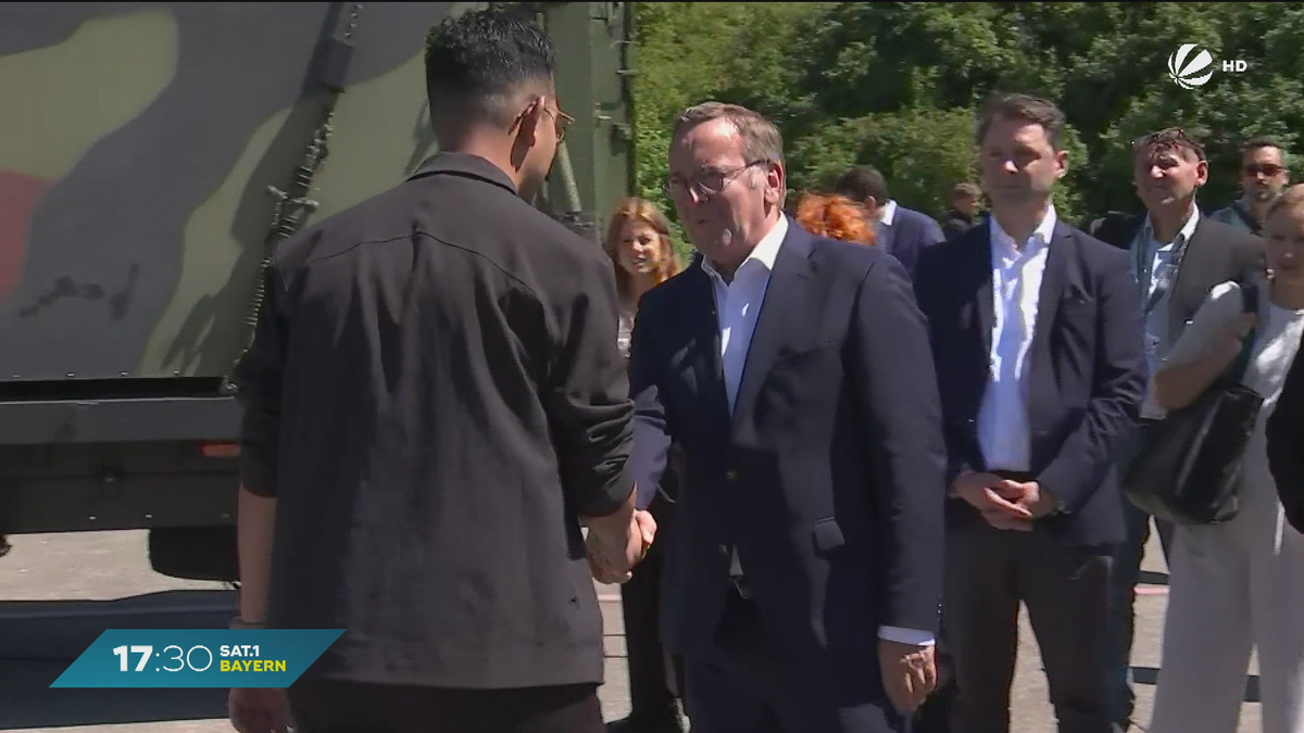 KI und Drohnen bei Bundeswehr: Verteidigungsminister Pistorius in Erding