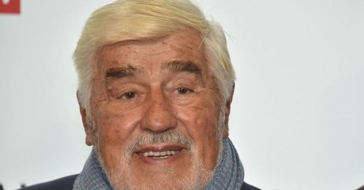 Makabere Friedhof-Buhlerei um Schauspieler Mario Adorf