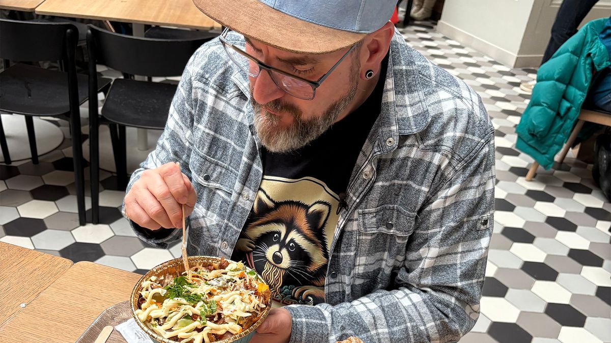 Thema u. a,: Foodtester Markus Grimm testet Shawarma und Pizza