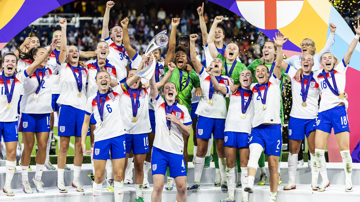 Engländerinnen gewinnen Fußball-EM