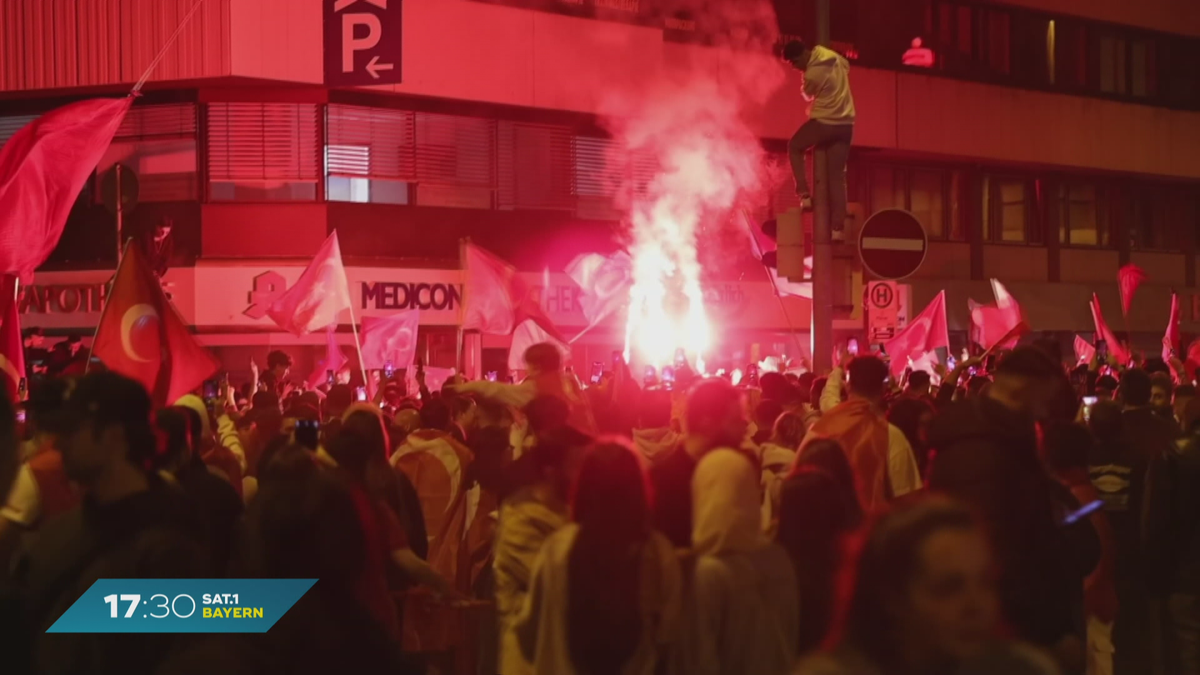 EM-Achtelfinale 2024: Türkische Fans feiern Sieg gegen Österreich