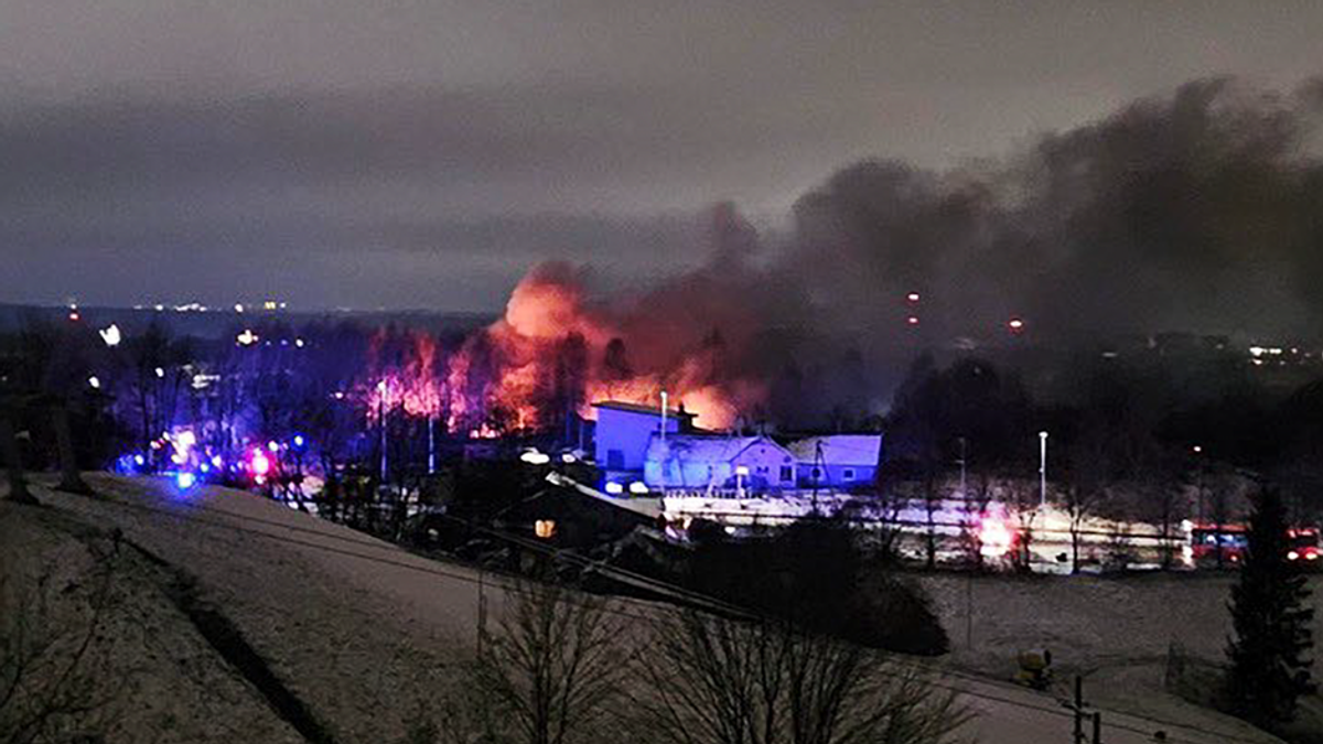 War es ein Anschlag? Ein Toter nach Flugzeugabsturz von DHL-Maschine in Vilnius