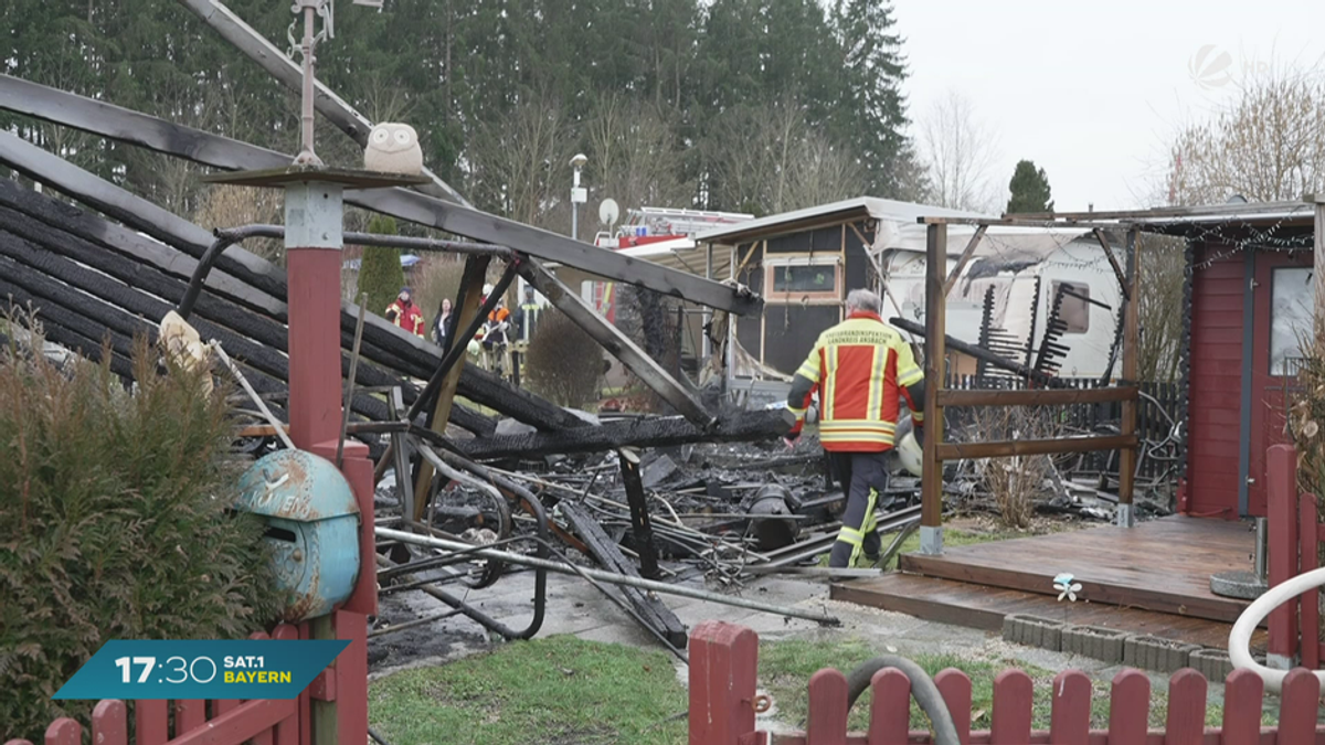 Explosion auf Campingplatz bei Ansbach: Wohnwagen in Flammen