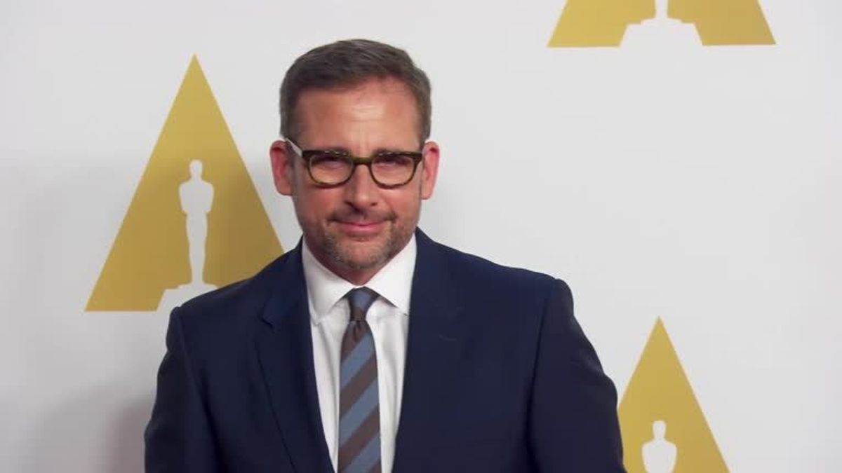 Oscar 2015-Anwärter Steve Carell postet Oben-Ohne-Video