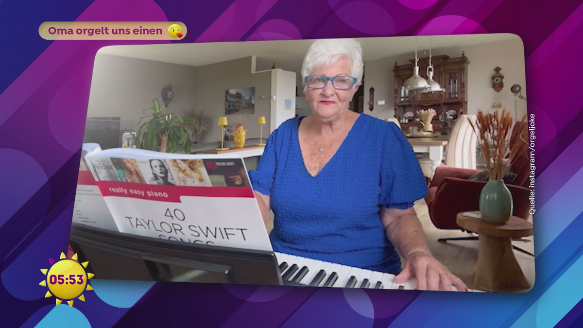 Oma Joke begeistert mit der Orgel