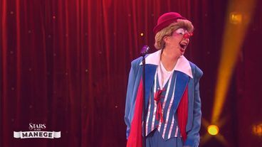 Judith Williams als Clown in der Manege!