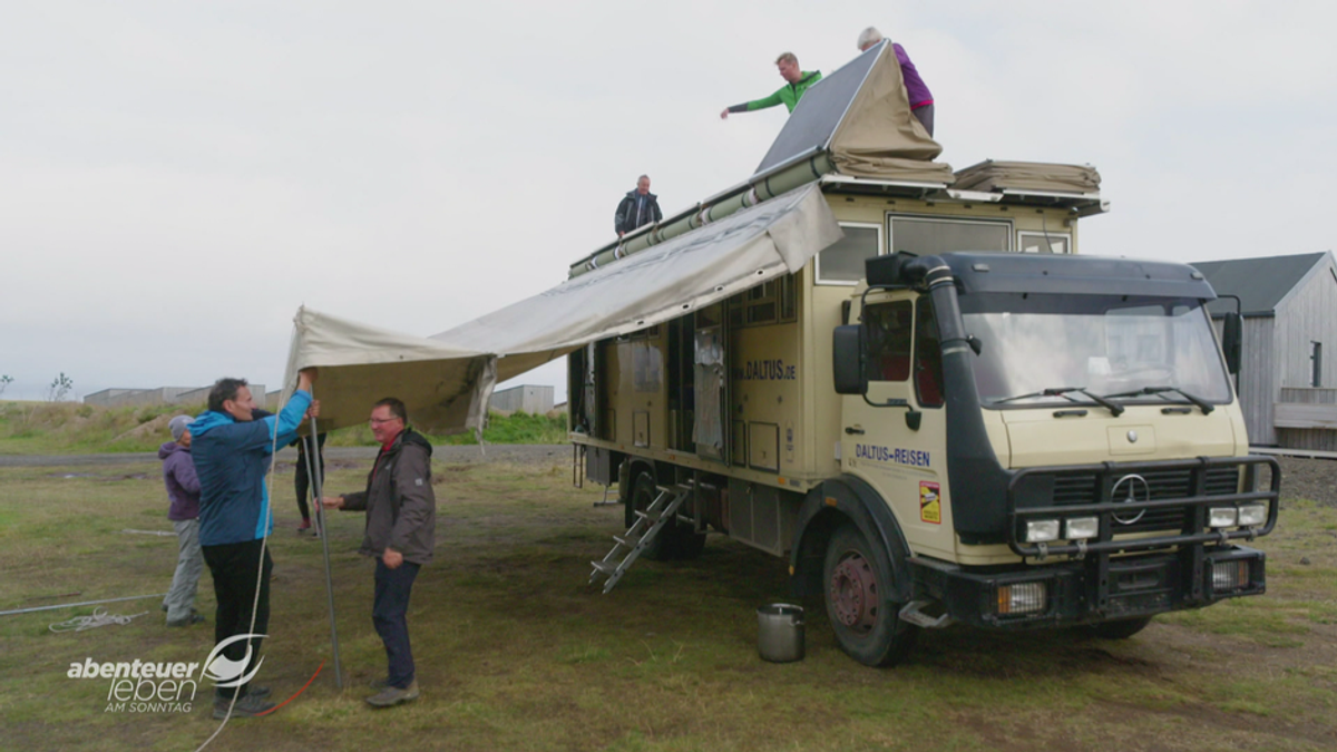 Mit dem ungewöhnlichsten Camper der Welt durch Island