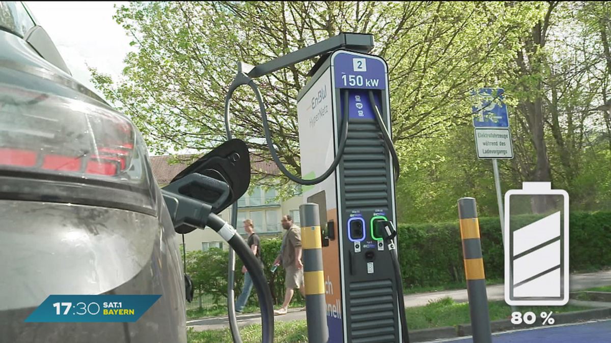 On Tour! Mit dem E-Auto in den Urlaub – worauf muss ich achten?