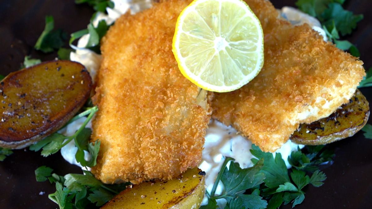 Schnell, schneller: Henze! Kartoffelsalat mit Backfisch