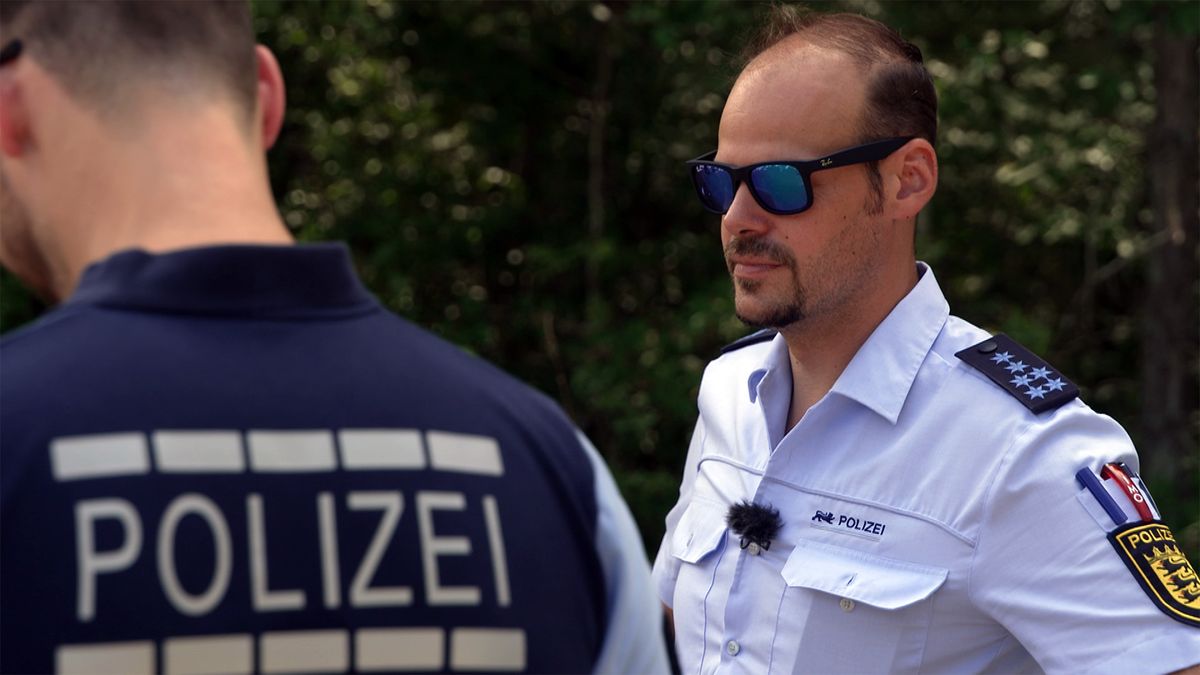 Thema u. a: Motorradkontrolle Pforzheim und Aqua Magis Rutschenkontrolle