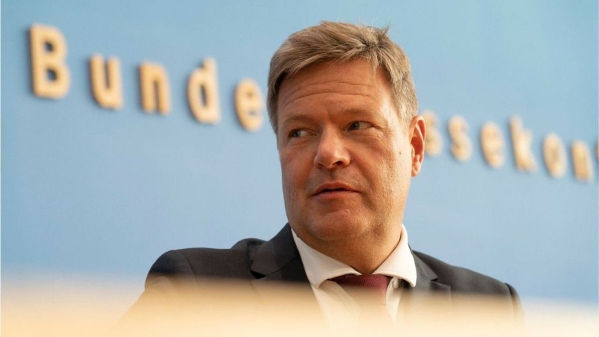 Gasumlage wackelt - Habeck hat "finanzverfassungsrechtliche Bedenken"