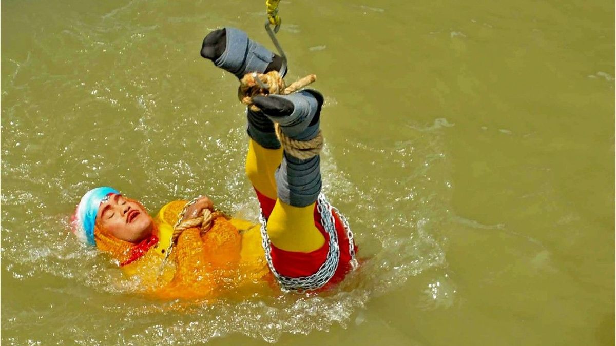 Indischer Zauberer nach missglücktem Stunt im Fluss vermisst