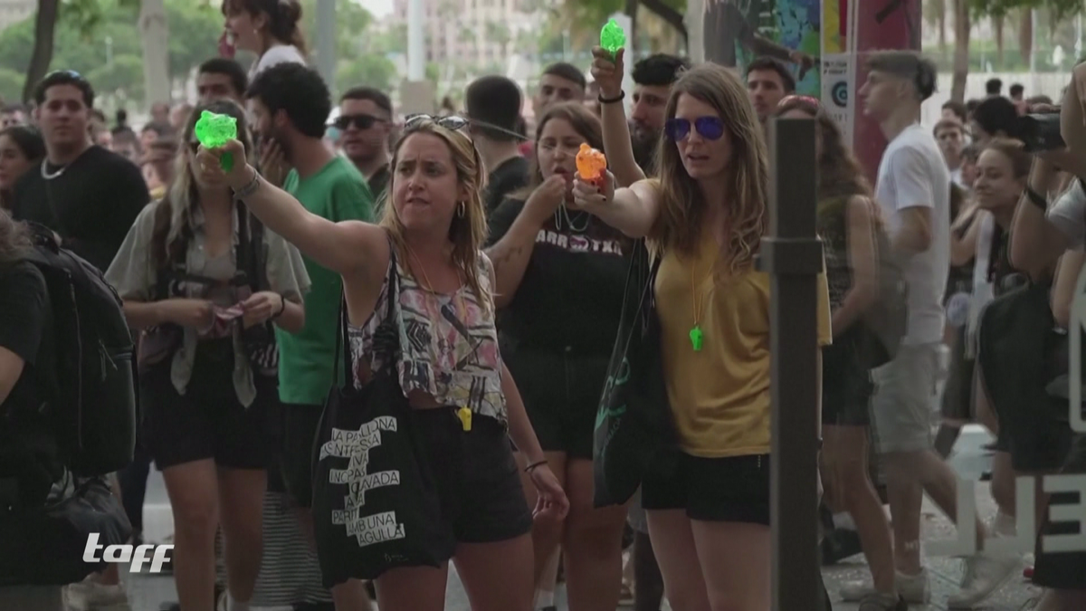 Mit Wasserpistolen gegen Massentourismus: Proteste in Spanien