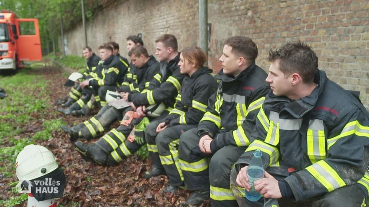 Volles Haus Jobwoche: Reporter Manni bei der Feuerwehr