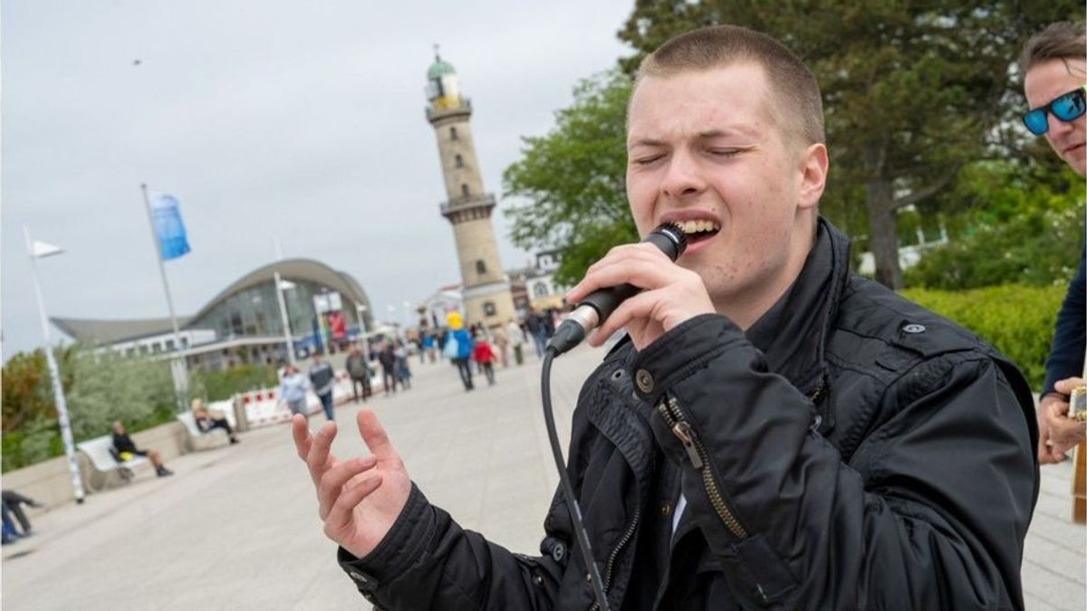 Angelo Kellys Sohn begeistert Fans mit Muskelfoto