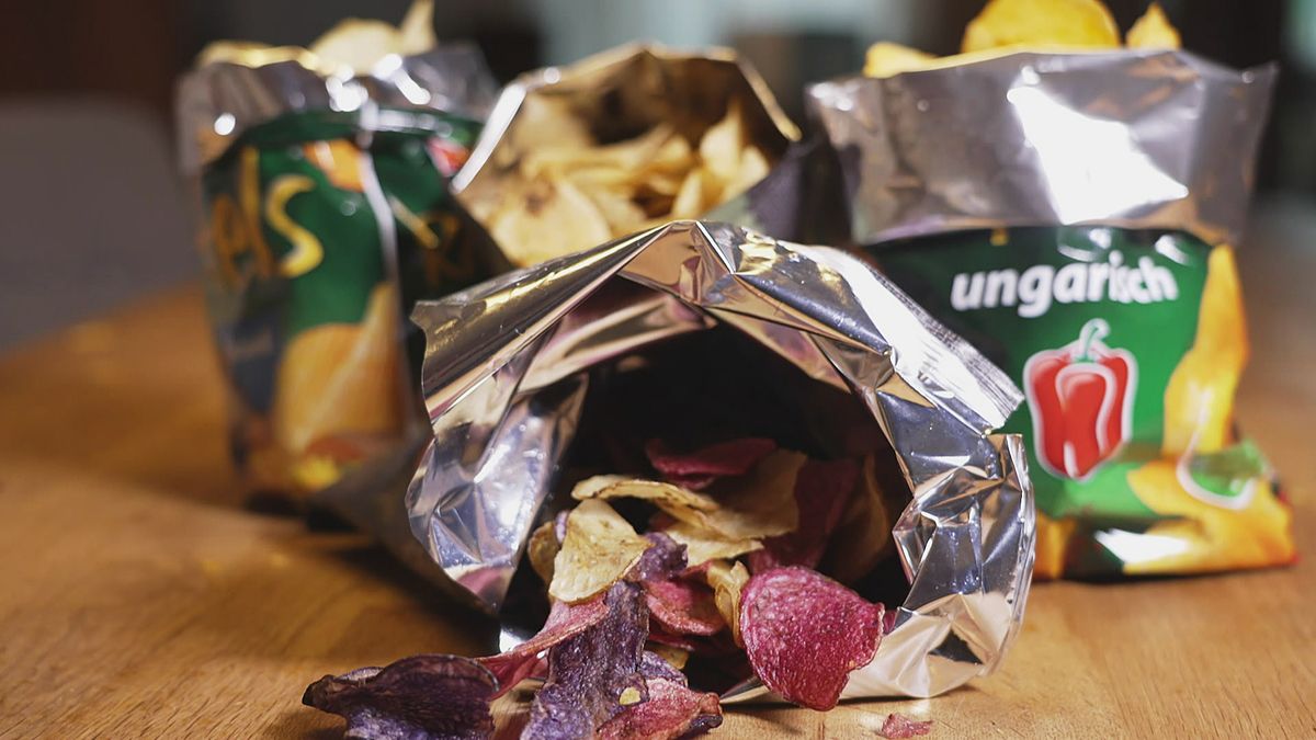 Masse mit Klasse Chips: Wie kommt der Crunch in die Tüte?