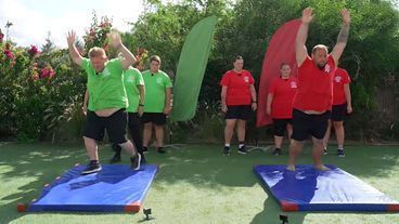 Burpee-Battle: Team Rot gegen Team Grün